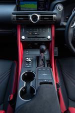 Lexus RC F 2019 года (UK)